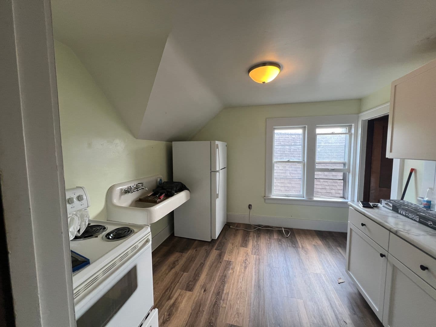 Wausau Apartment: 1031 S 5th Avenue