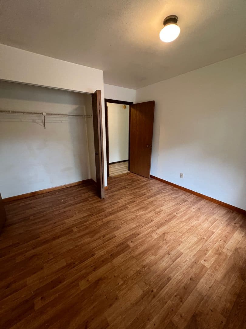 Wisconsin Rapids Apartment: 1320 23rd Ave S