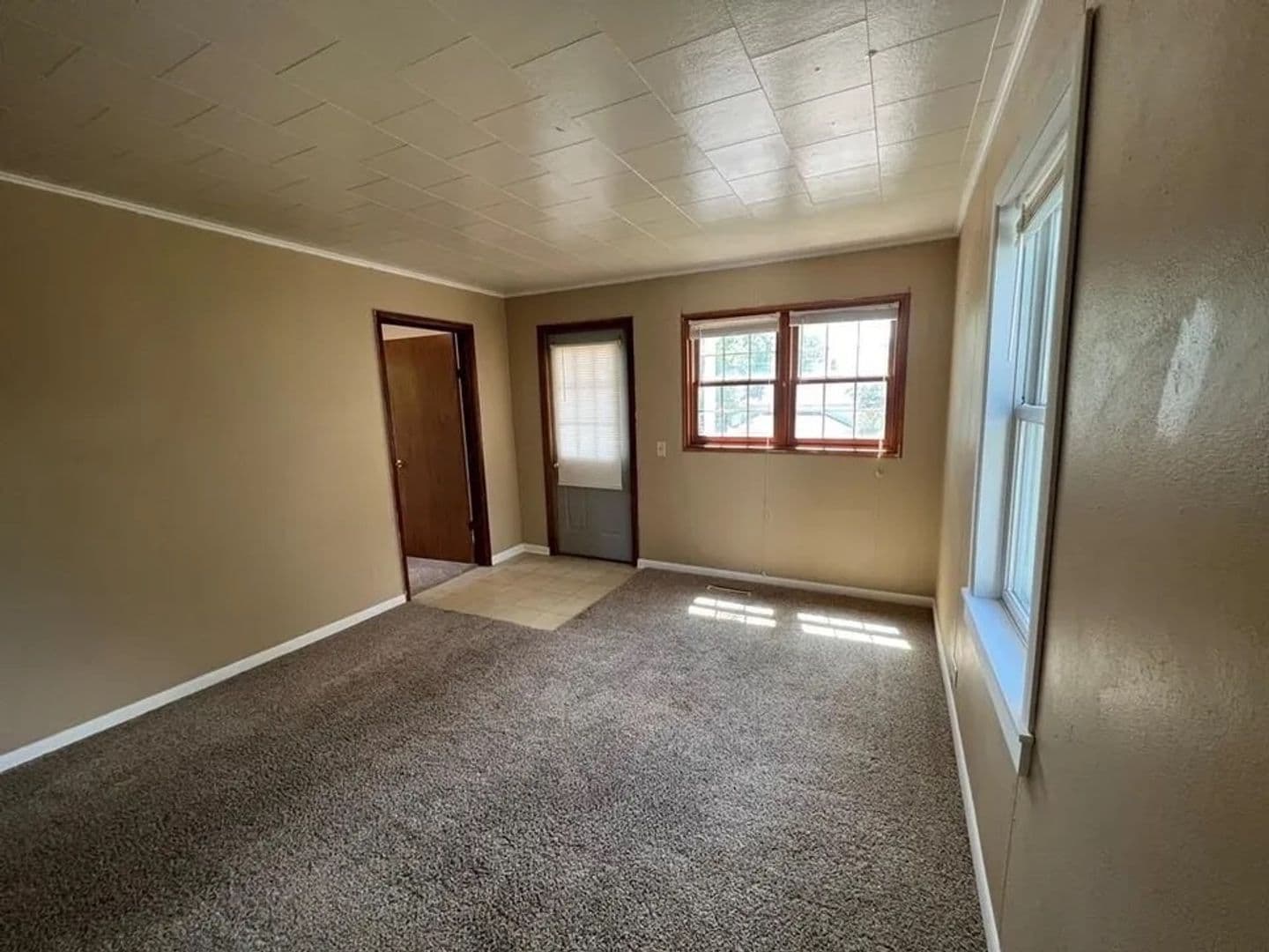 Merrill House: 808 Grand Avenue