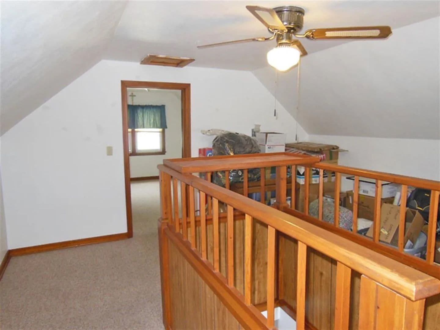 Marshfield House: 1502 S Chestnut Ave