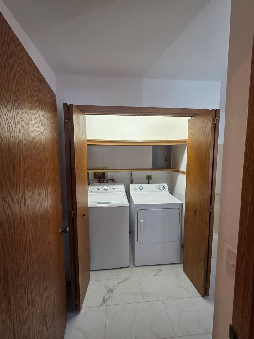 Wausau Apartment: 642-648 S 44th Avenue