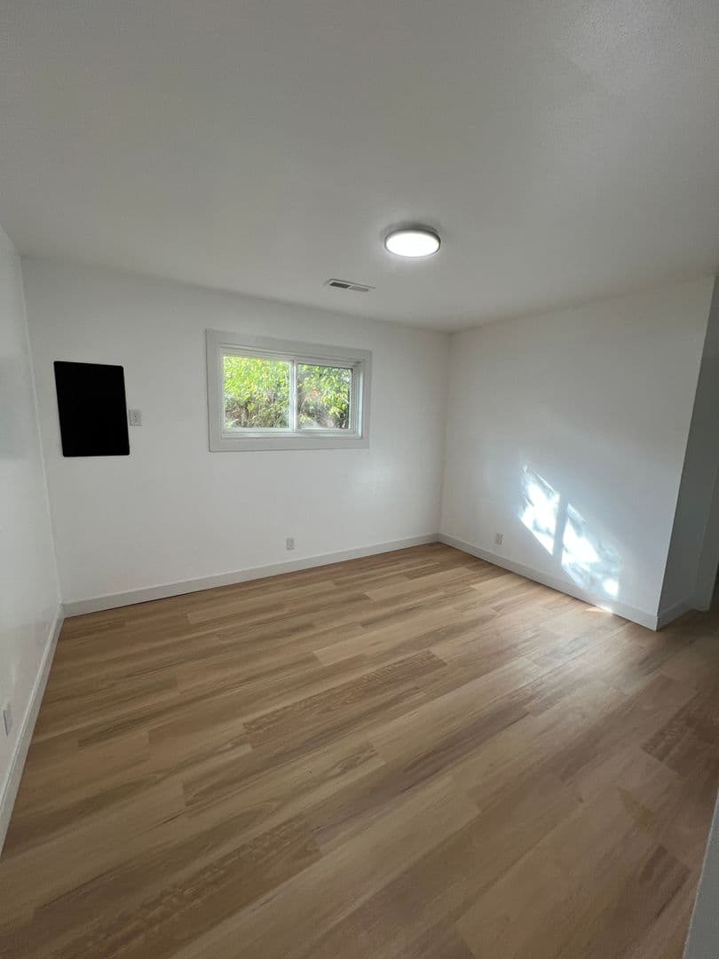 Schofield Apartment: 724-738 Ridgeland Avenue