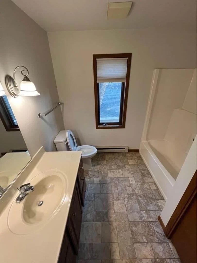 Wausau Apartment: 652-658 Butler Place
