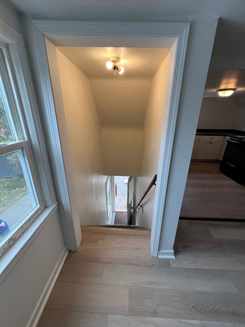 Schofield Apartment: 129 Williams Street