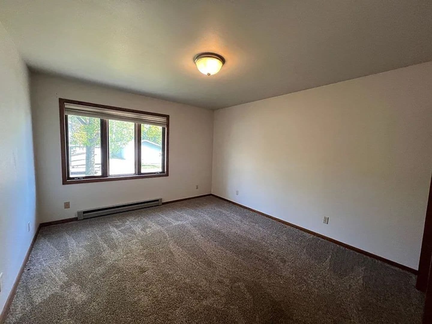 Wausau Apartment: 642-648 S 44th Avenue