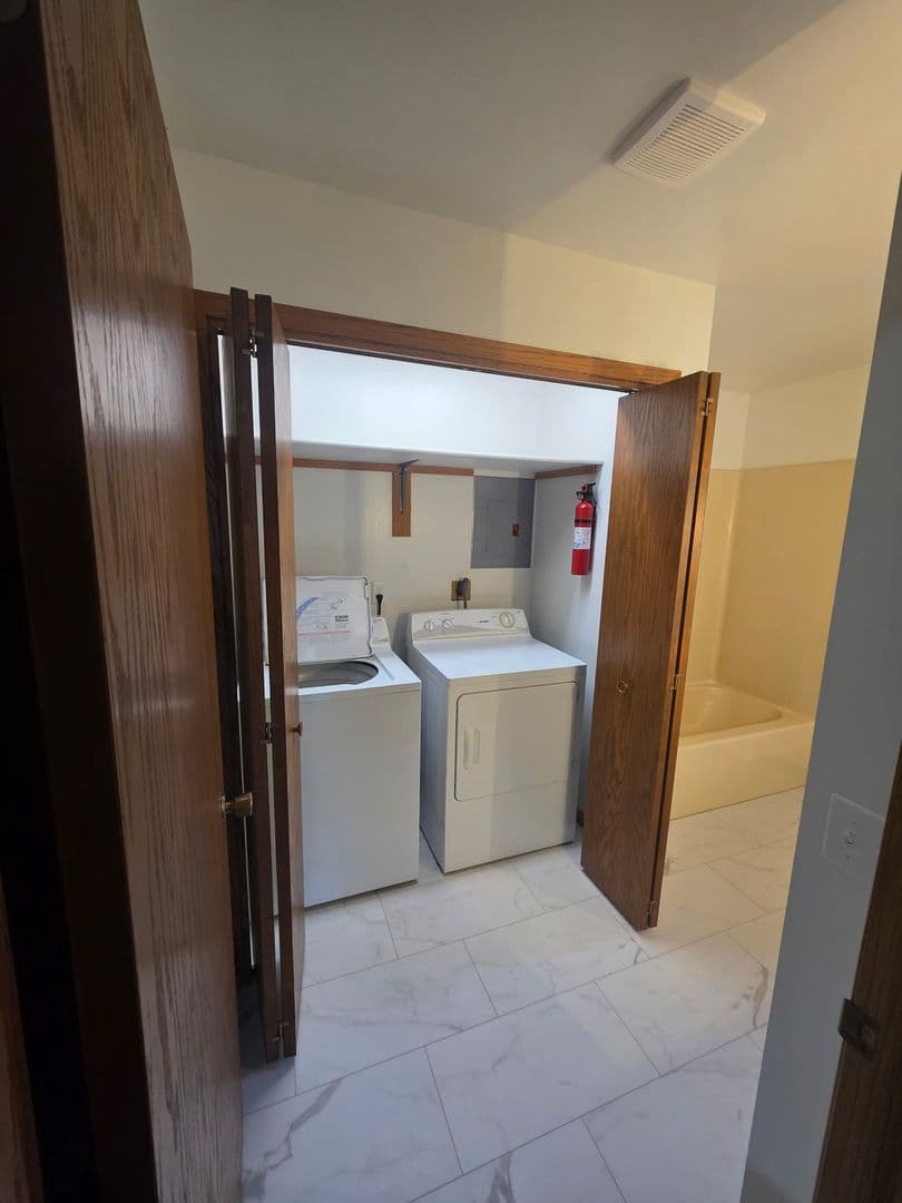 Wausau Apartment: 632-638 S 44th Avenue