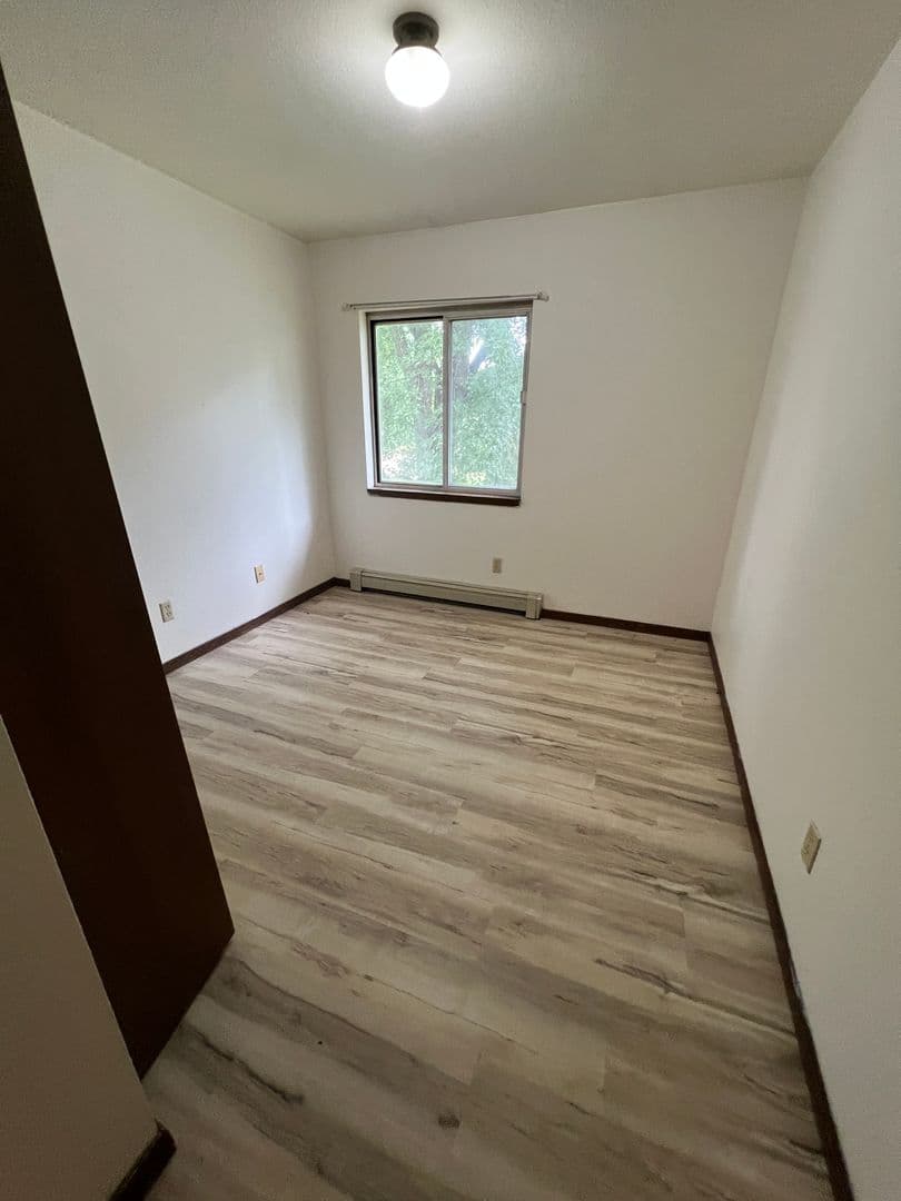 Wisconsin Rapids Apartment: 1320 23rd Ave S