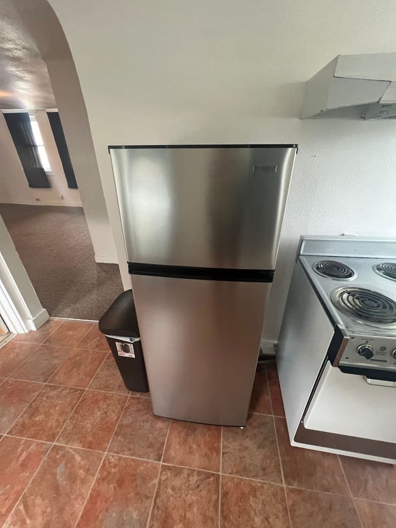 Marion Apartment: 710 North Main Street