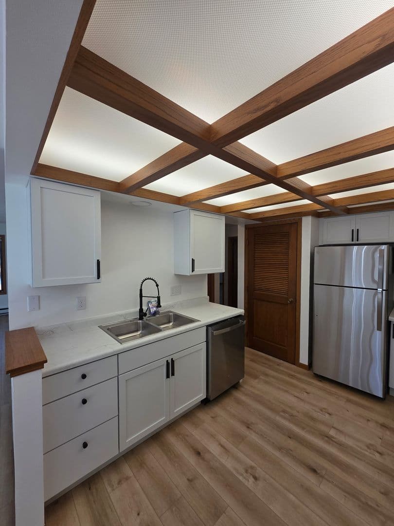 Wausau Apartment: 642-648 S 44th Avenue