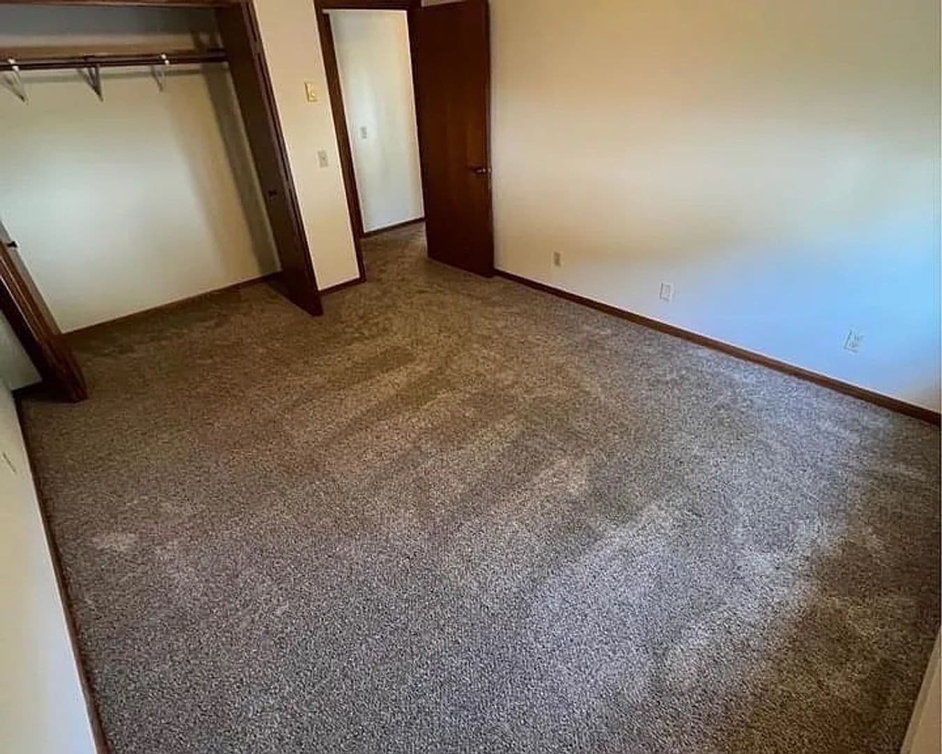 Wausau Apartment: 652-658 Butler Place