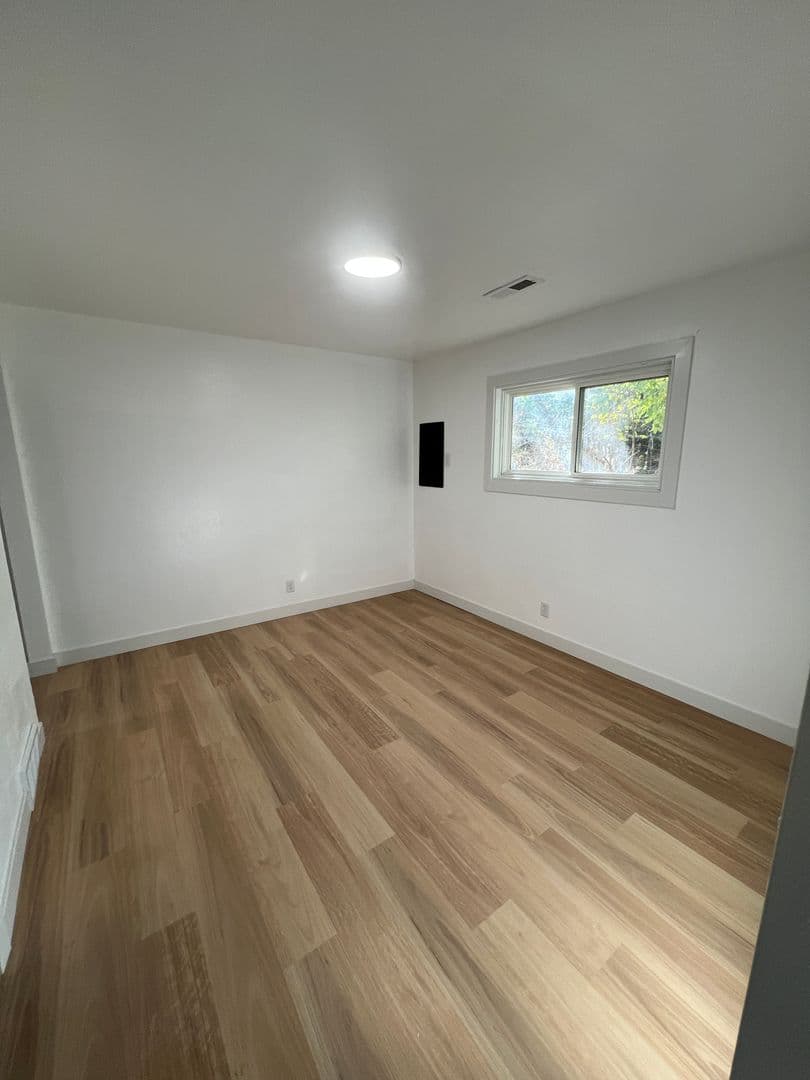 Schofield Apartment: 724-738 Ridgeland Avenue