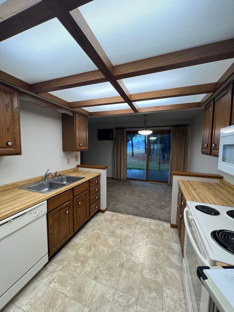 Wausau Apartment: 652-658 Butler Place