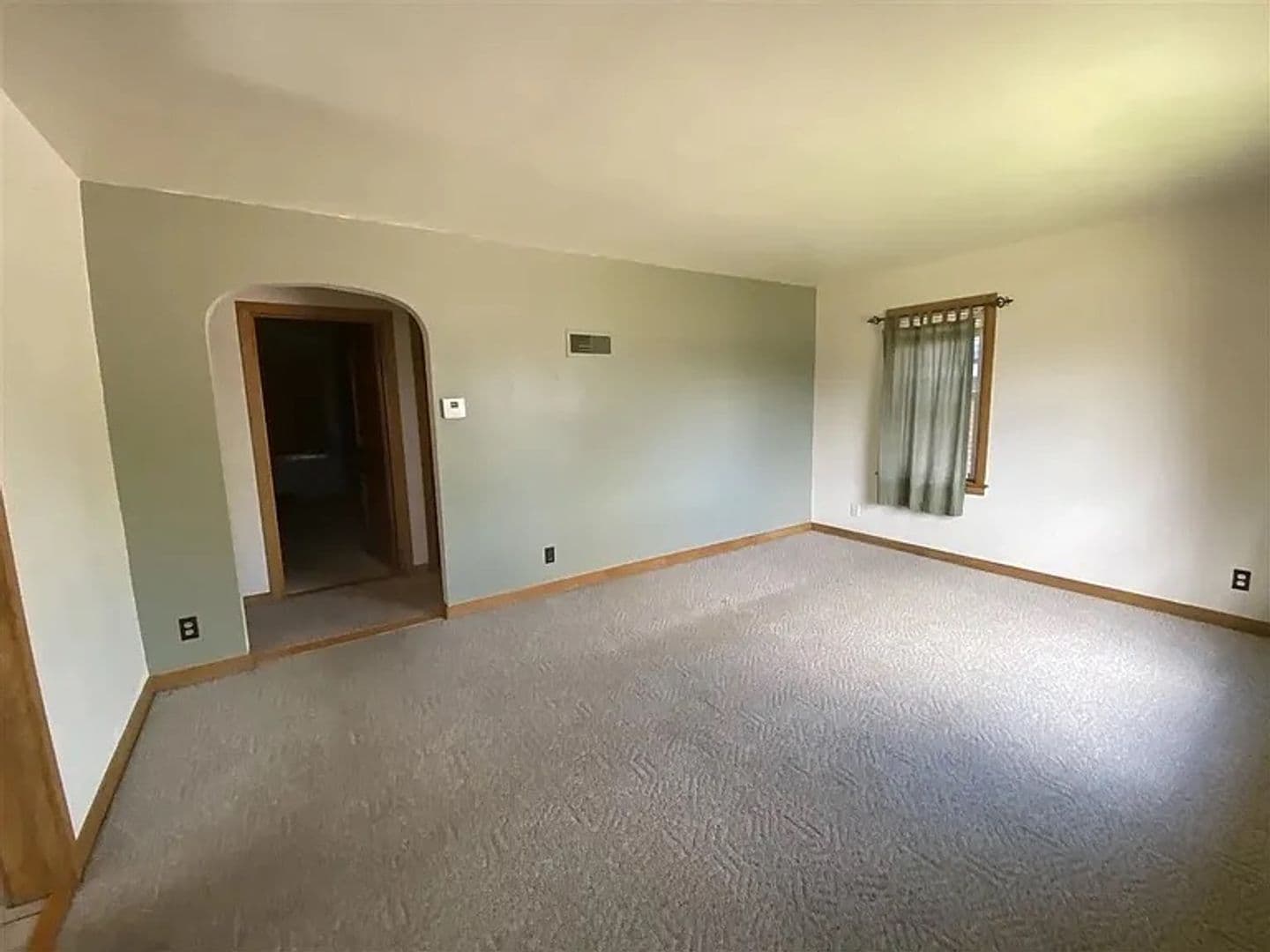 Merrill Apartment: 1200 E 2nd Street