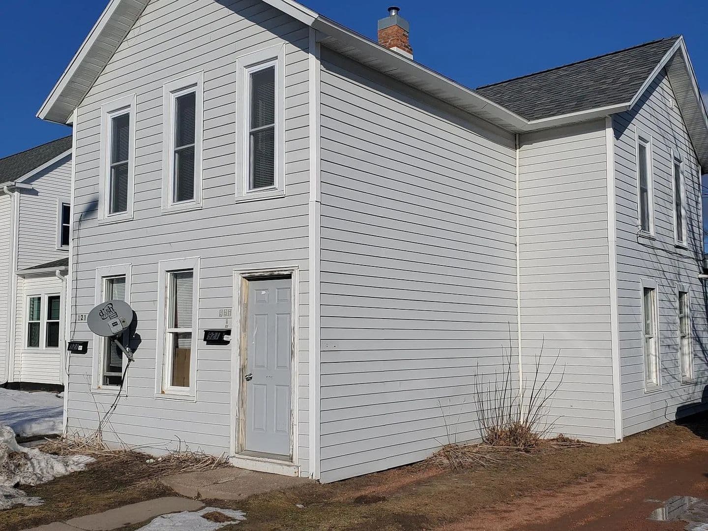 Wausau Apartment: 921 S 3rd Avenue