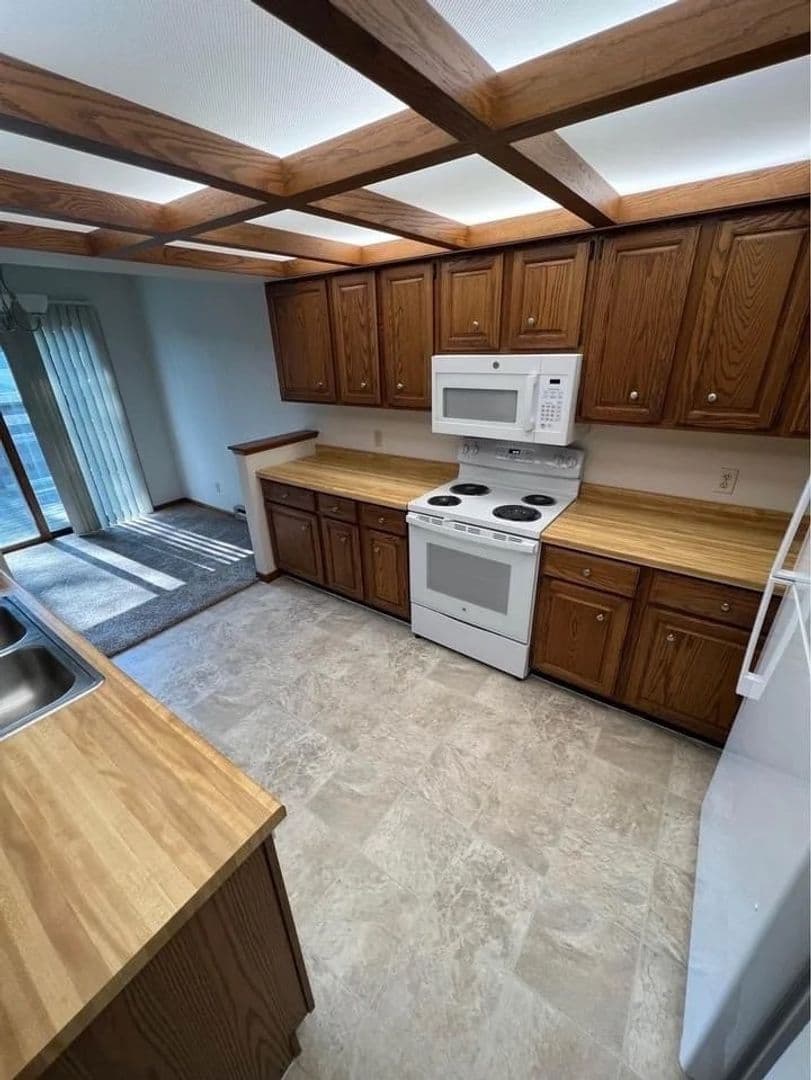 Wausau Apartment: 652-658 Butler Place