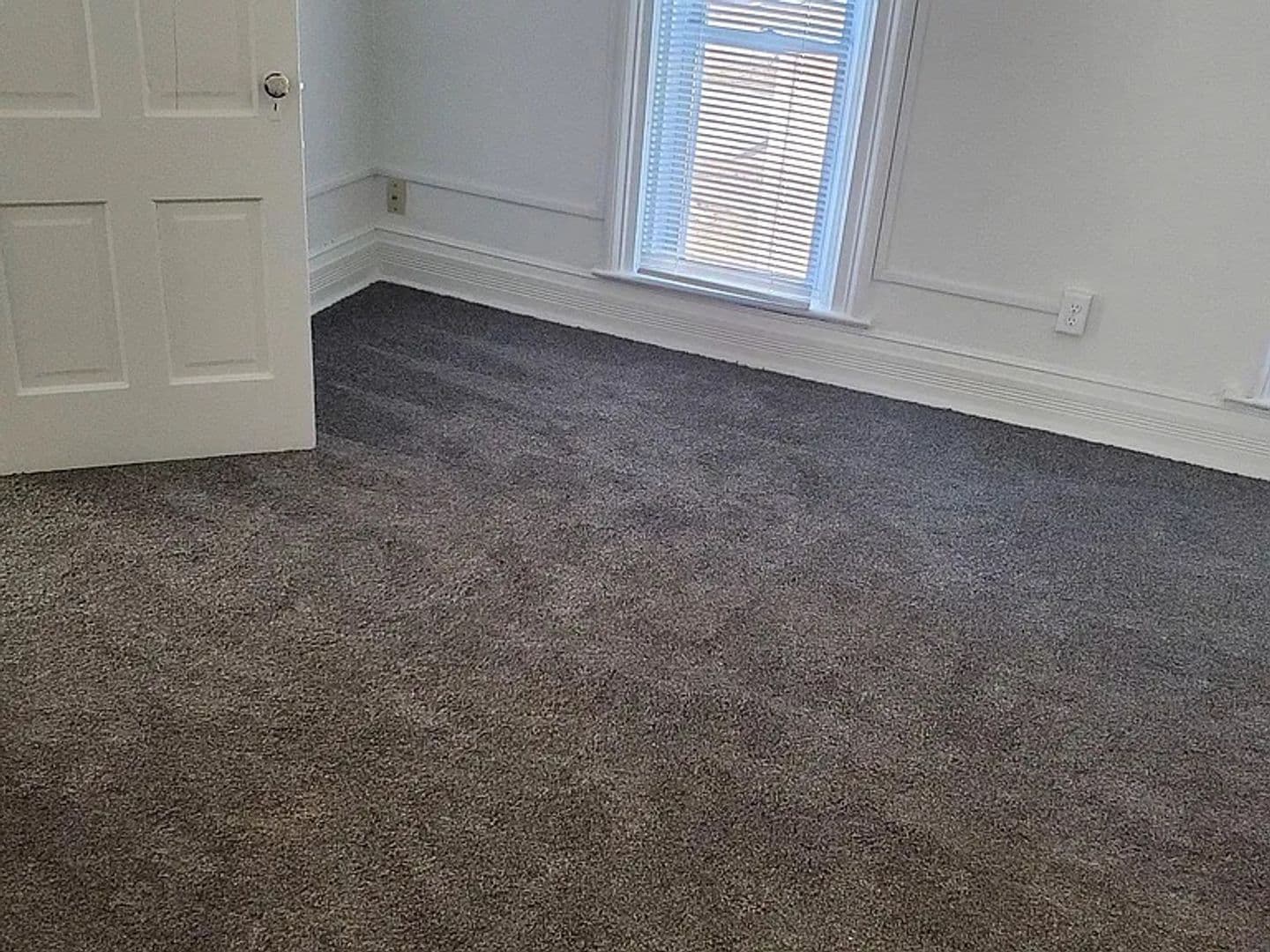 Wausau Apartment: 921 S 3rd Avenue