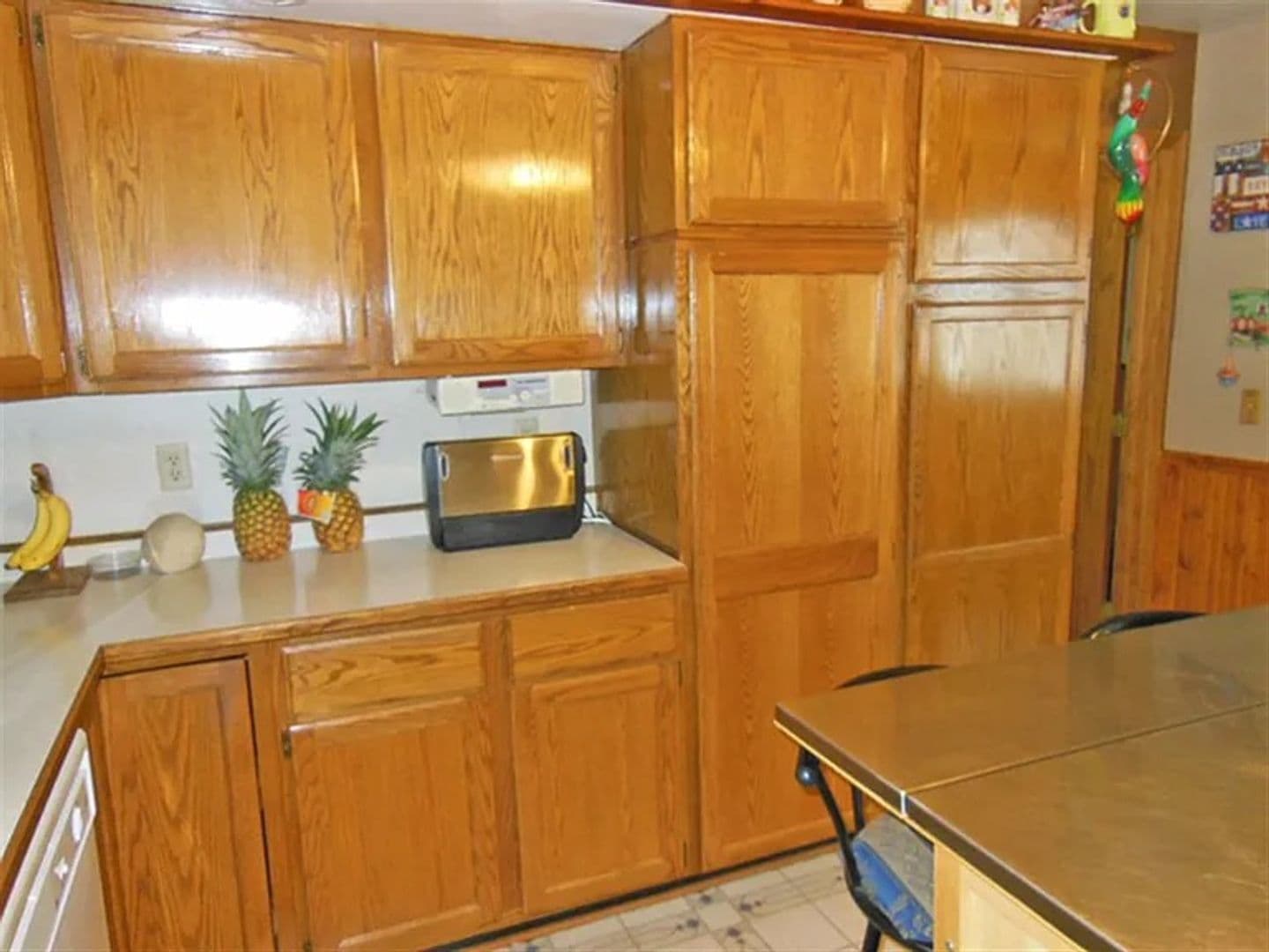 Marshfield House: 1502 S Chestnut Ave