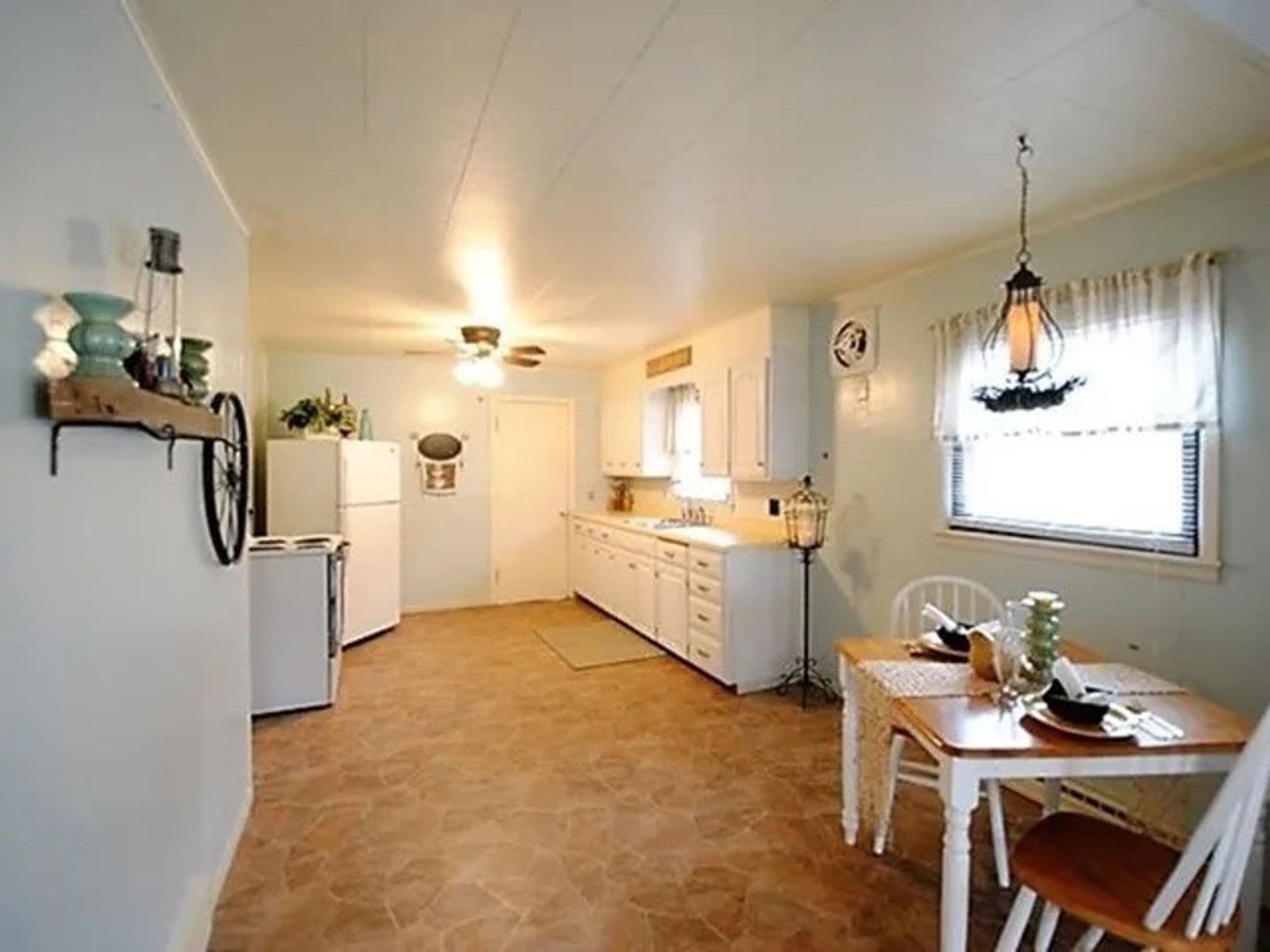 Marshfield House: 1411 S Prospect Ave