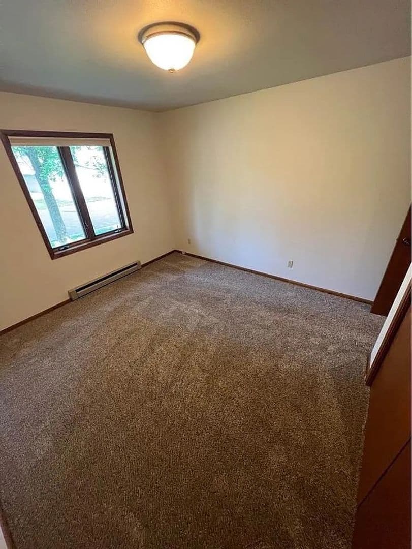 Wausau Apartment: 652-658 Butler Place