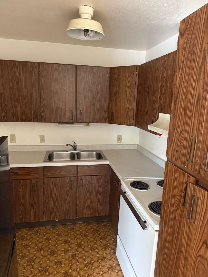 Wisconsin Rapids Apartment: 1320 23rd Ave S