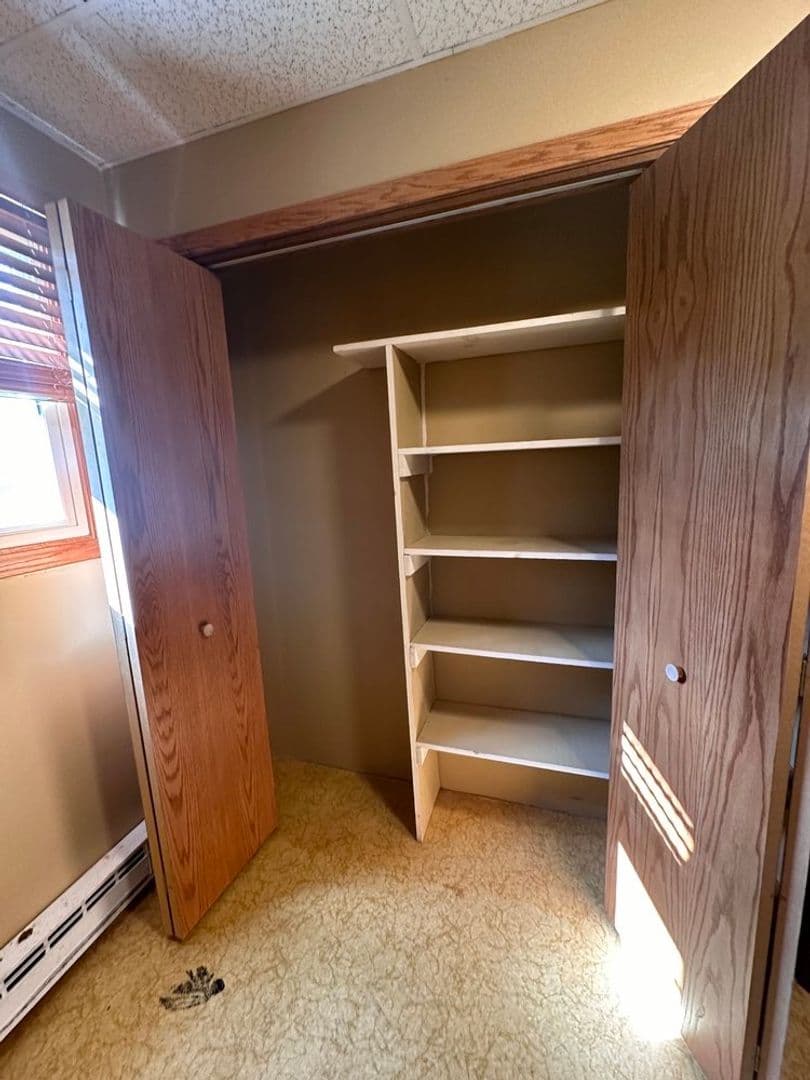 Weston Apartment: 2711 Jelinek Avenue