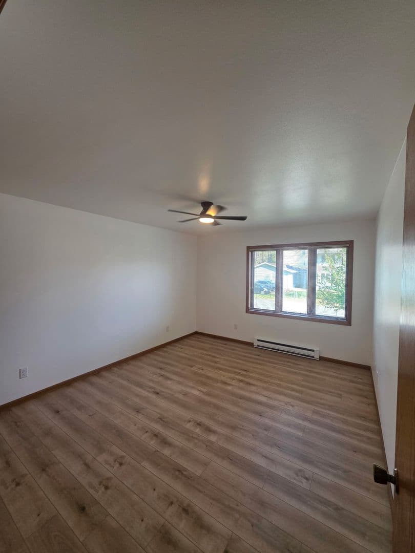 Wausau Apartment: 642-648 S 44th Avenue