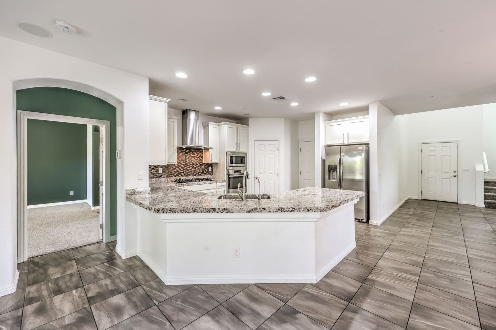 Henderson House: 824 Plockton