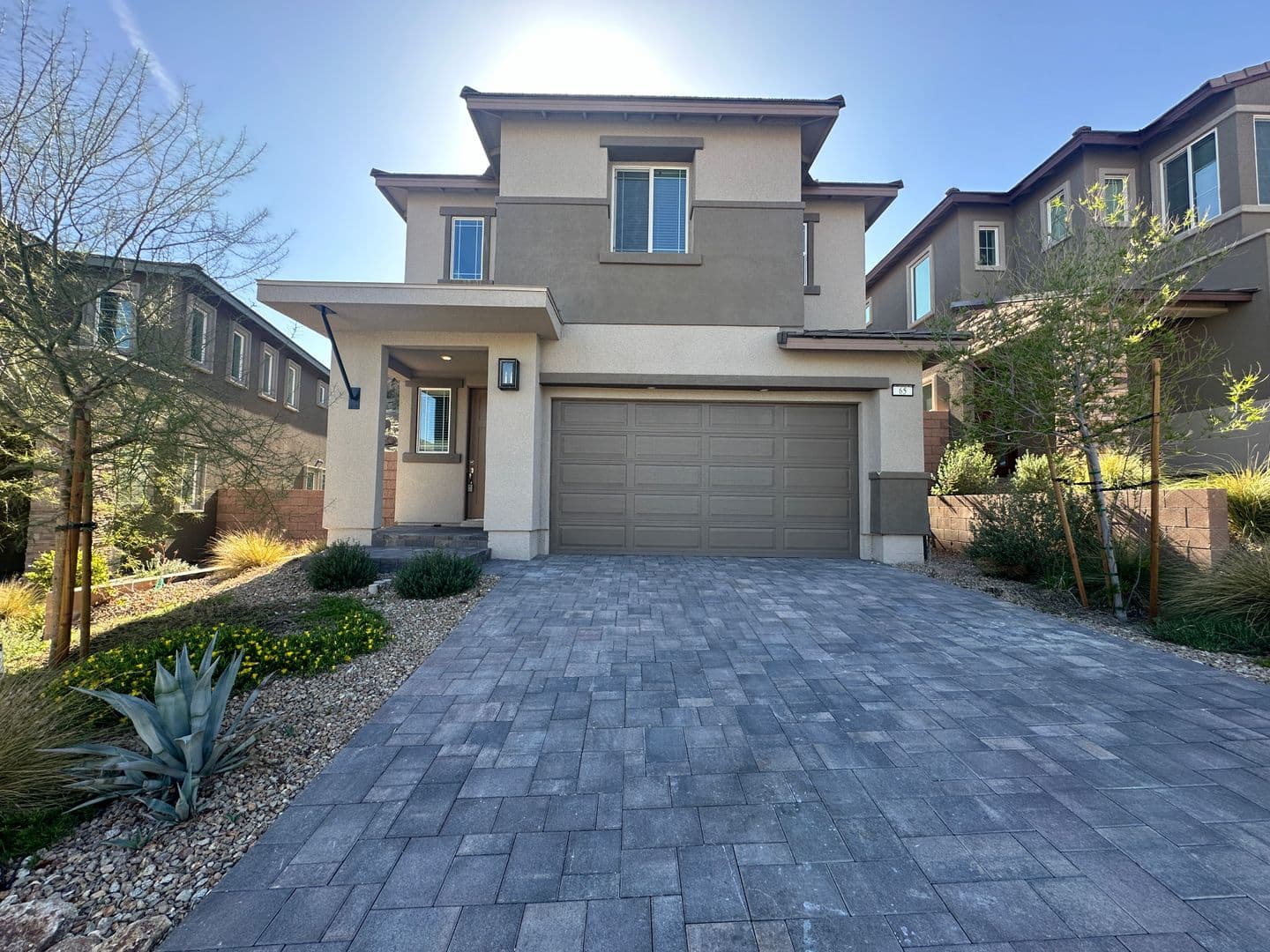 Henderson House: 65 Strada Moscato