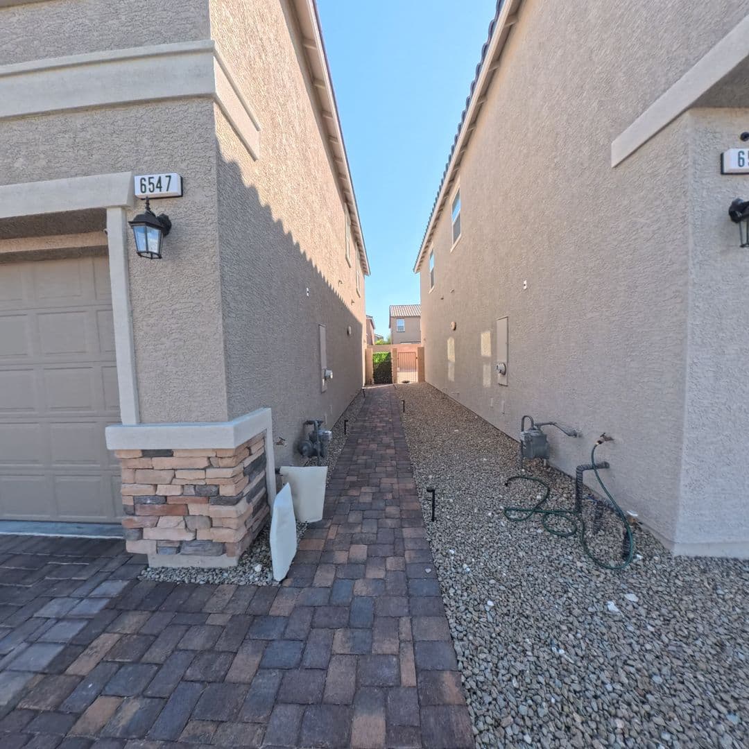 Las Vegas House: 6547 Dove Point Pl