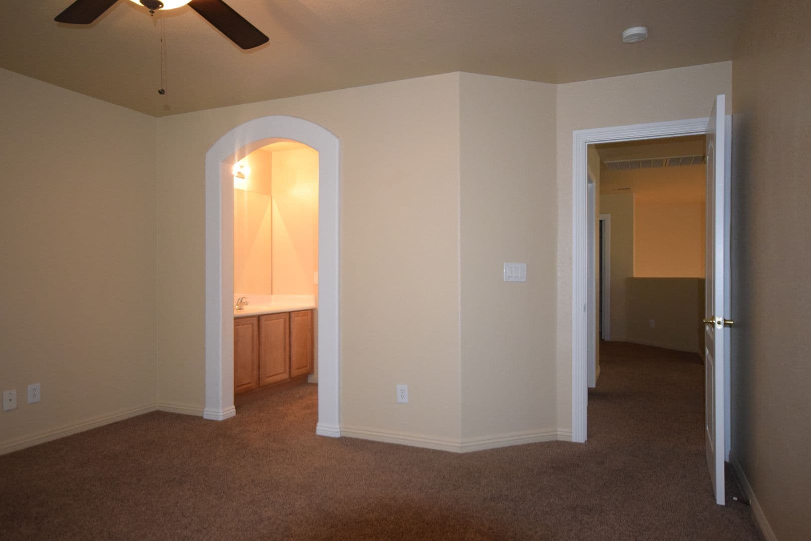 LAS VEGAS House: 8036 GALLAGHER ISLAND ST