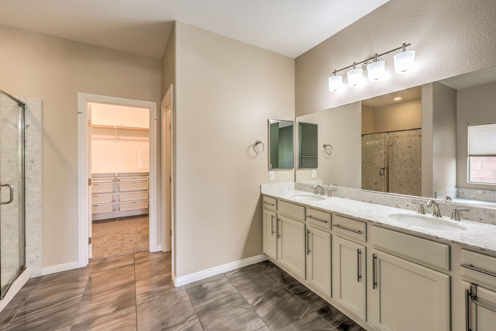 Henderson House: 824 Plockton
