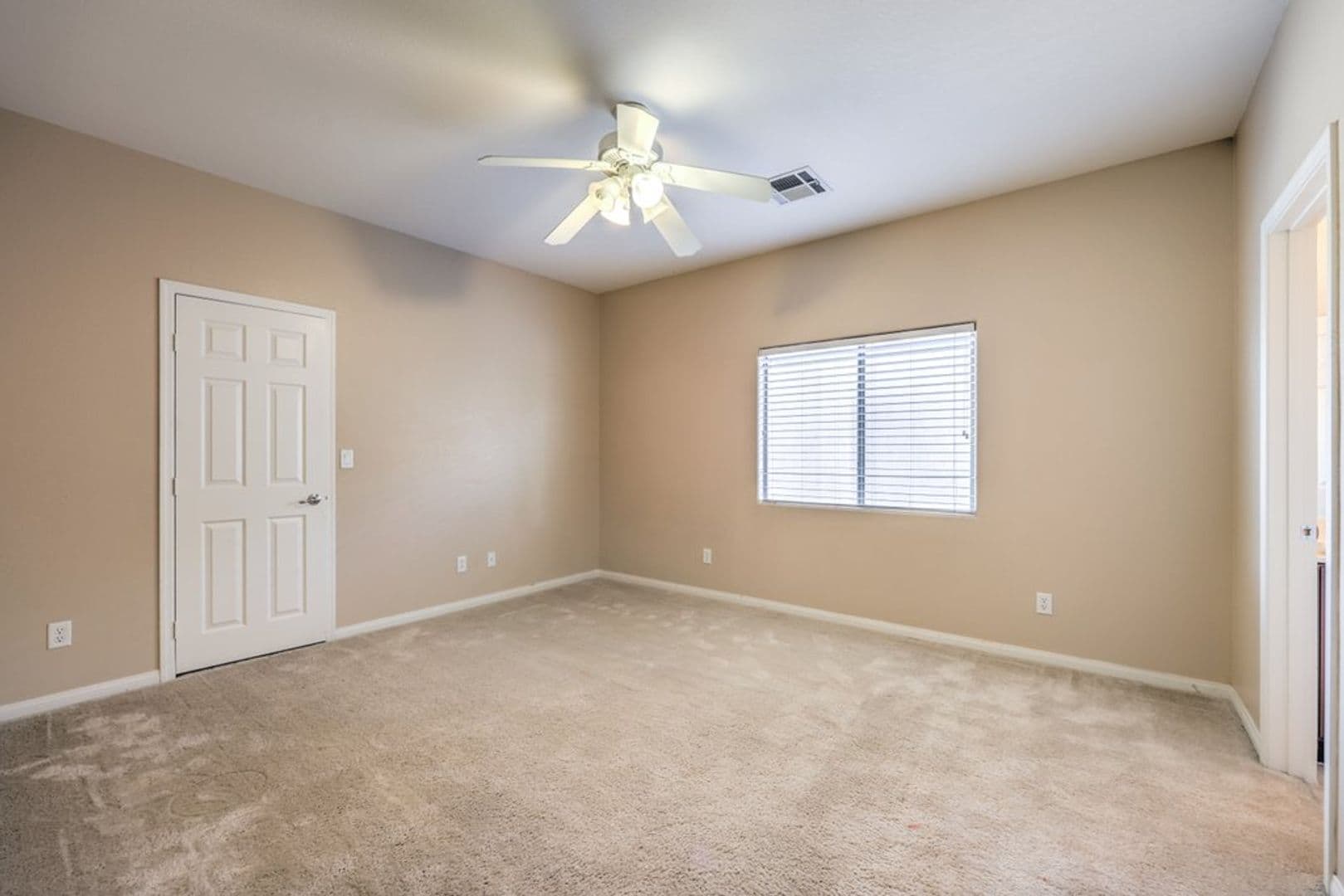 NORTH LAS VEGAS House: 8229 SAWMILL FALLS ST