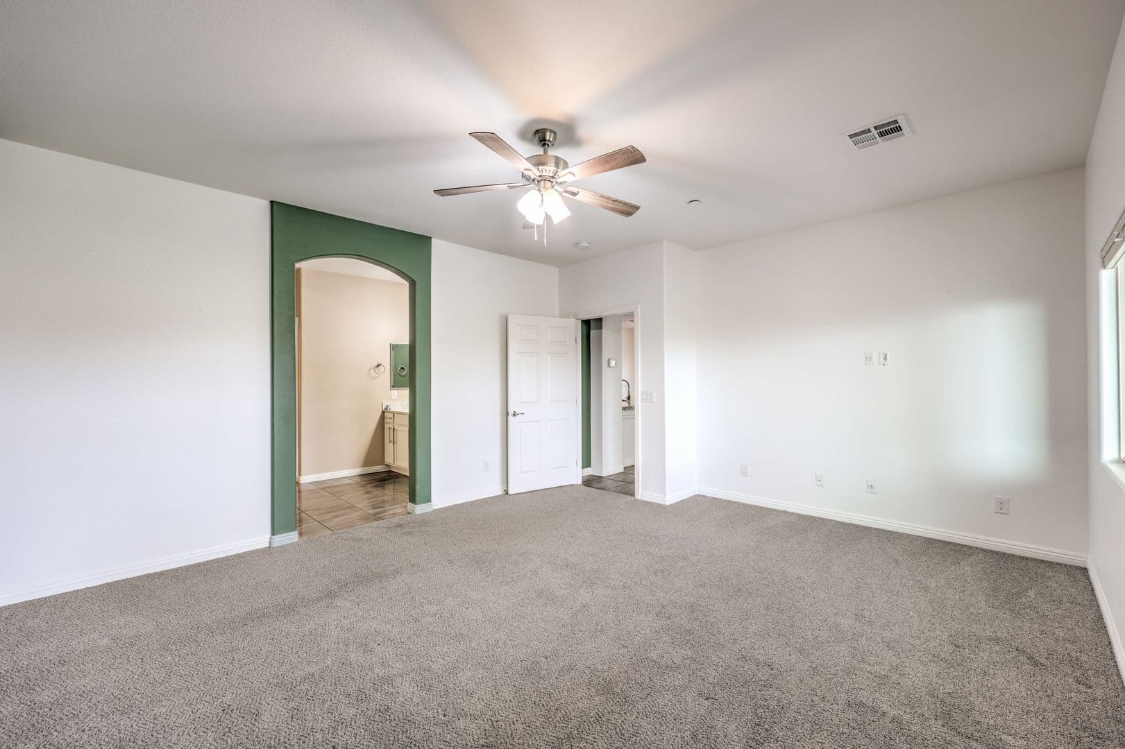 Henderson House: 824 Plockton