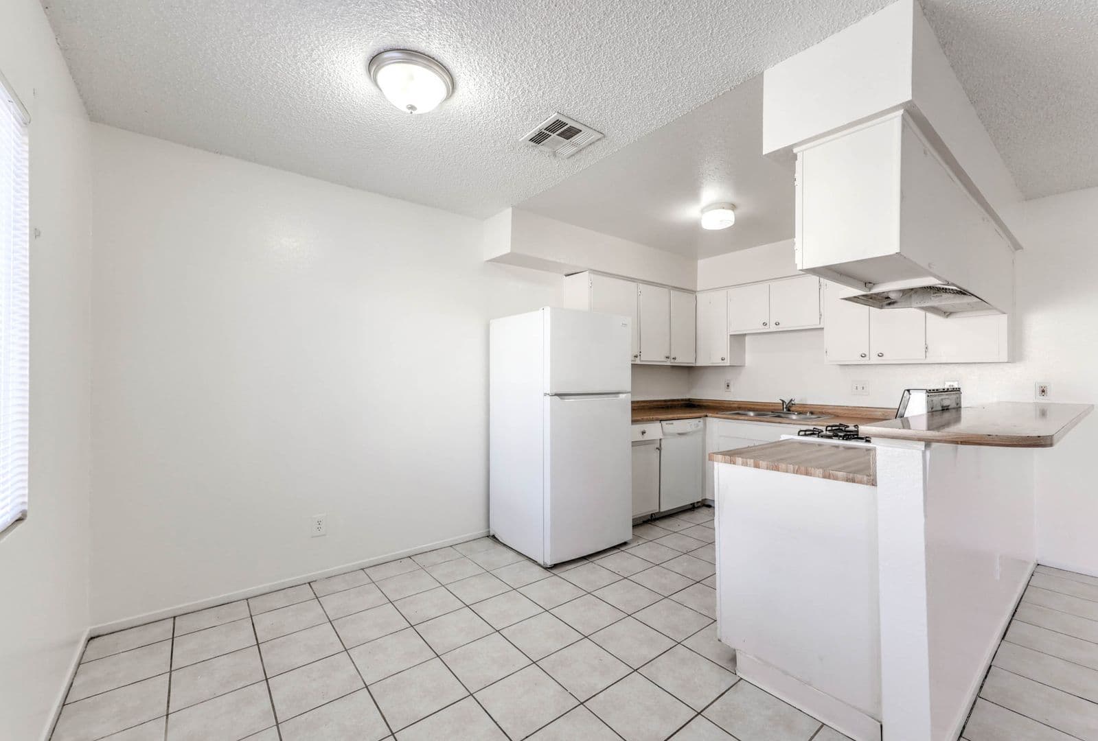 Las Vegas Apartment: 3109 N. Walnut Rd.