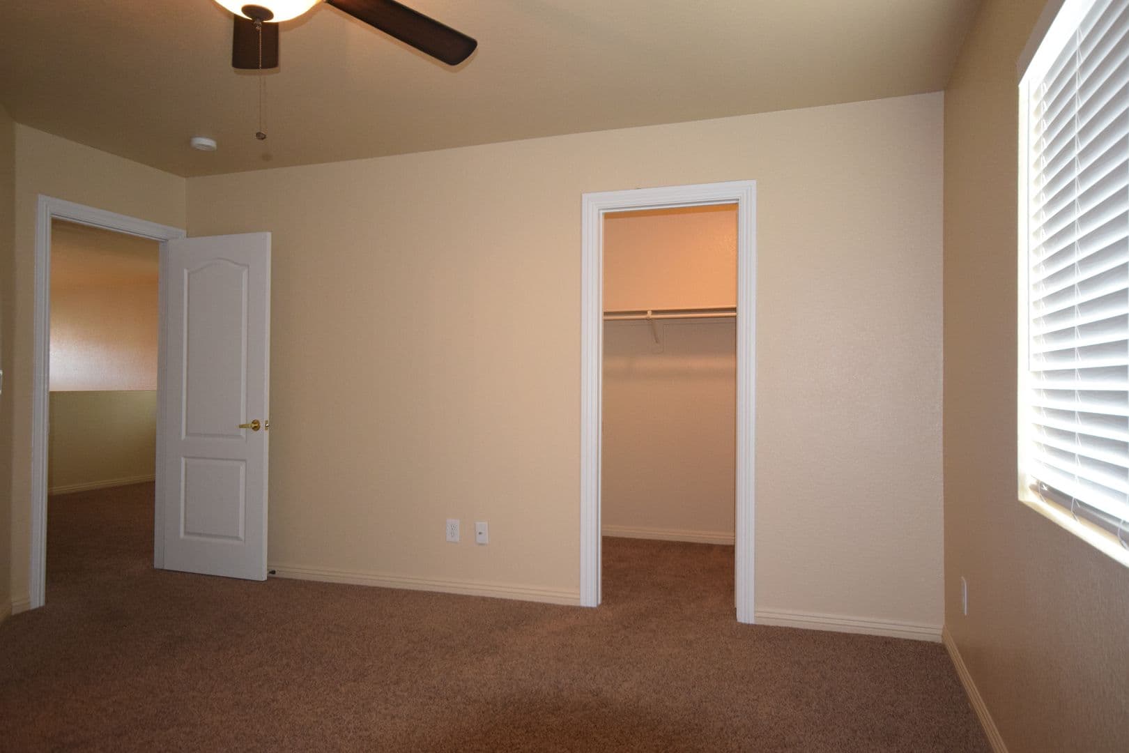 LAS VEGAS House: 8036 GALLAGHER ISLAND ST