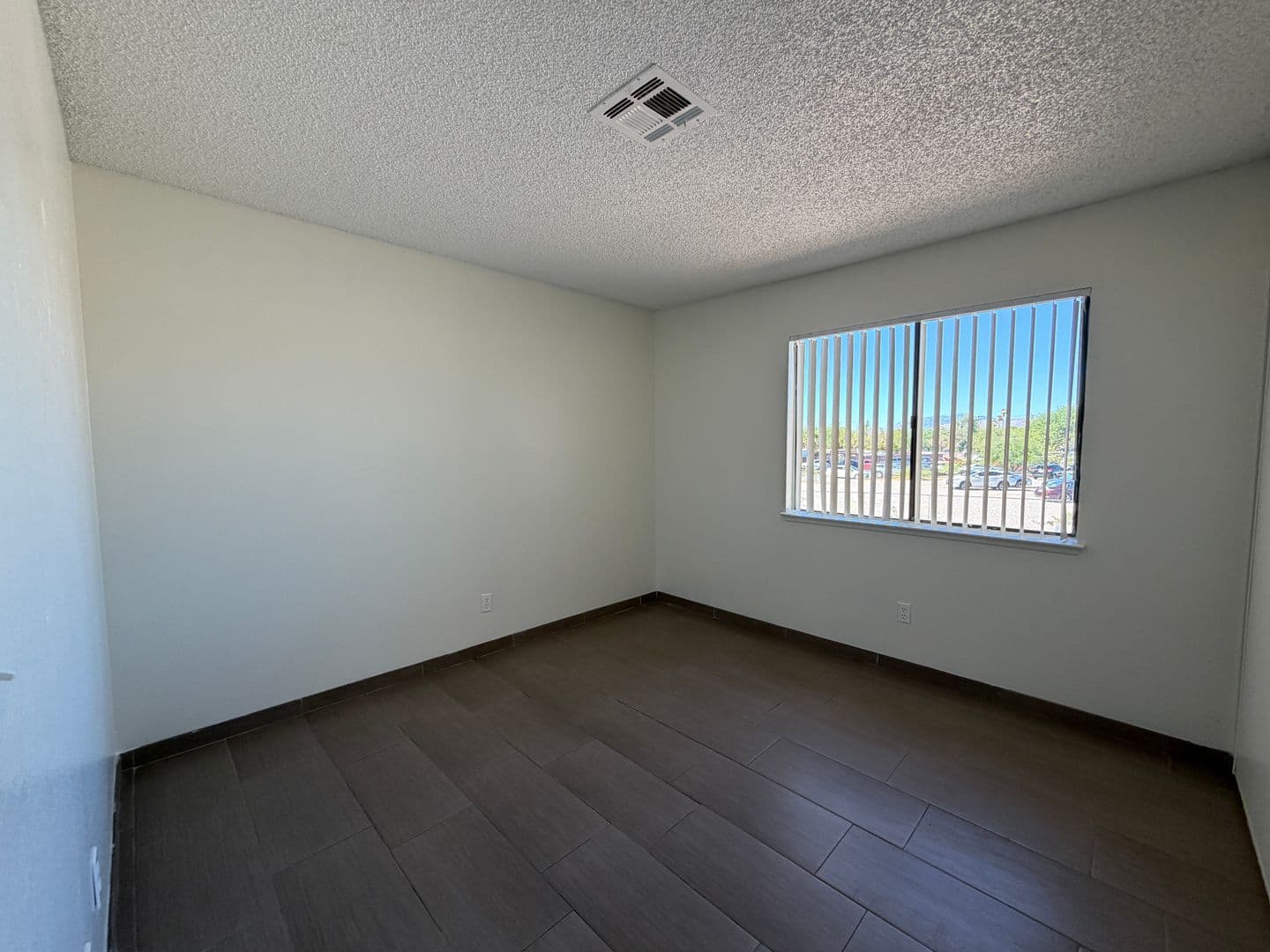 Las Vegas Apartment: 3704 Scuba Circ.