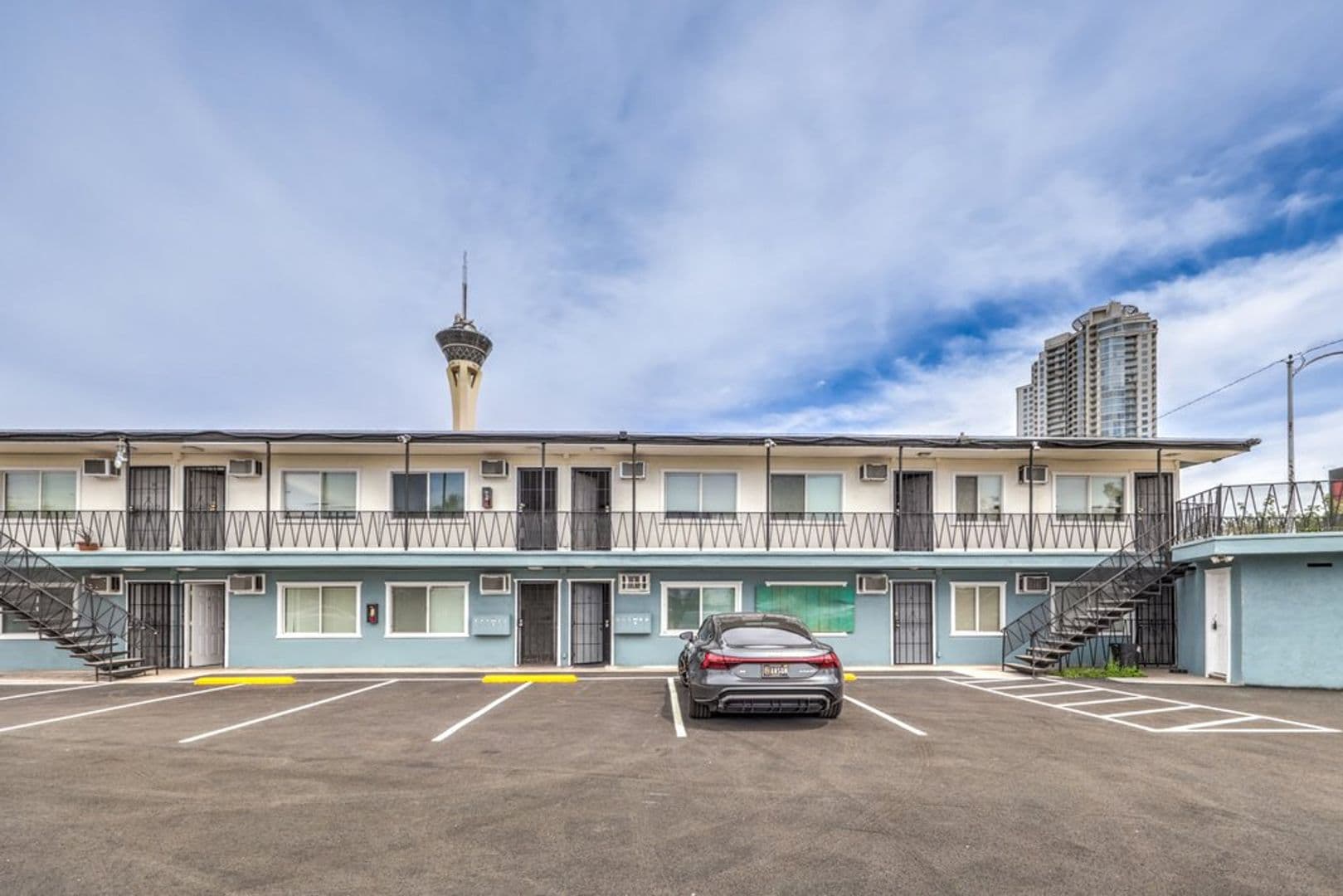 Las Vegas Apartment: 324 W. Cleveland Avenue