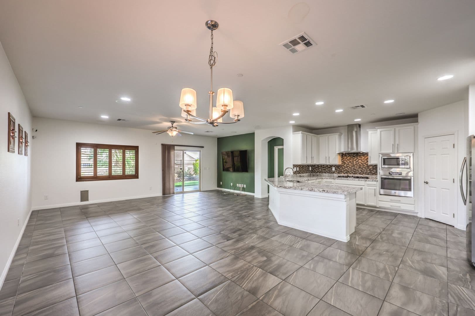 Henderson House: 824 Plockton