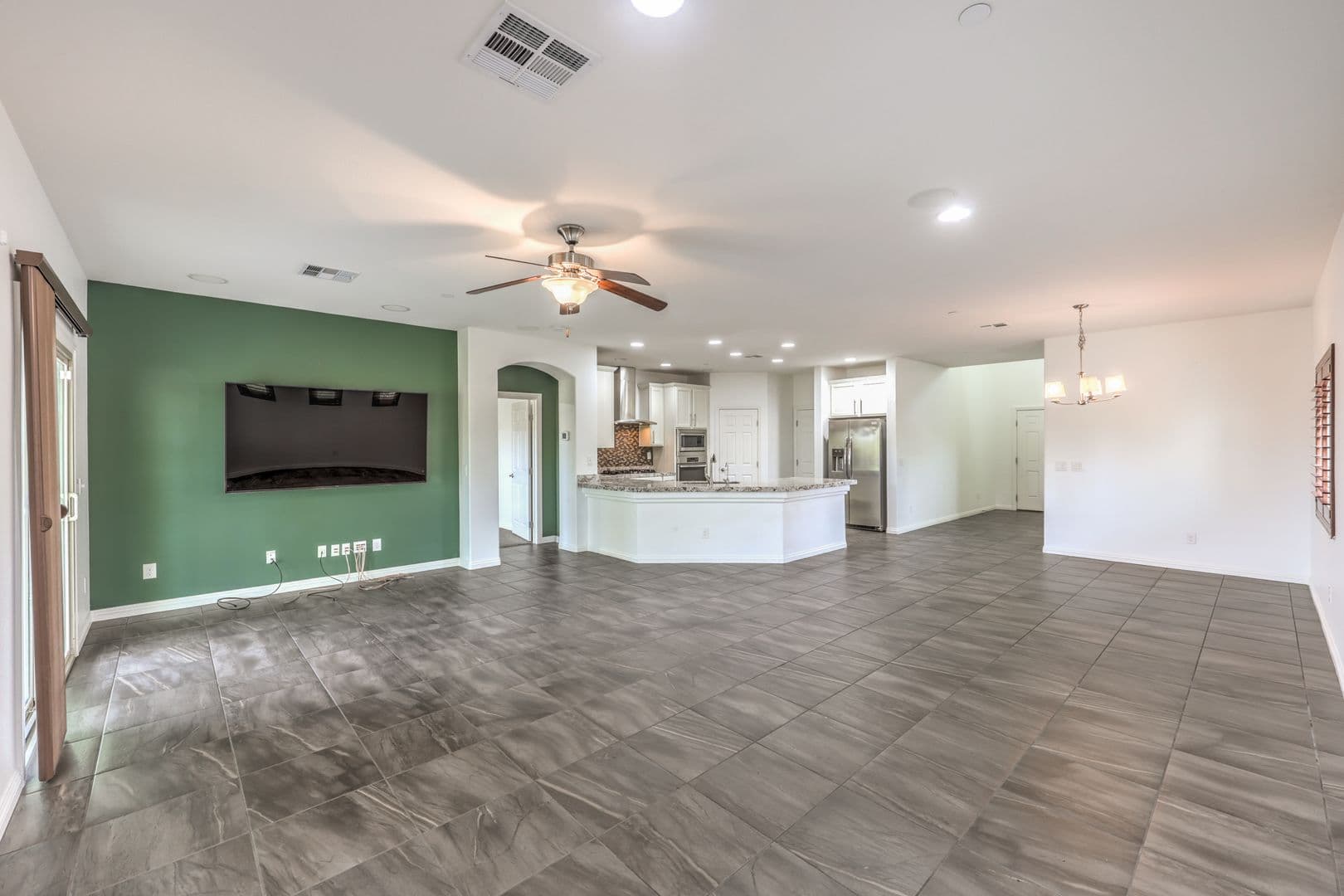 Henderson House: 824 Plockton