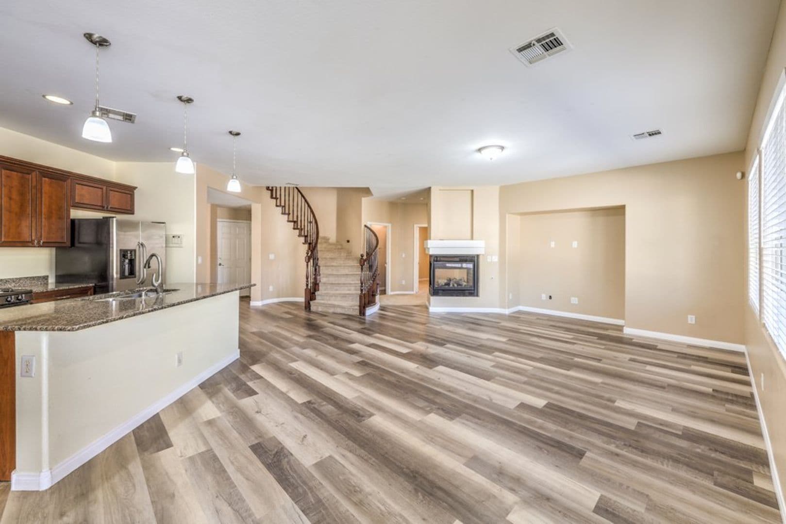 NORTH LAS VEGAS House: 8229 SAWMILL FALLS ST