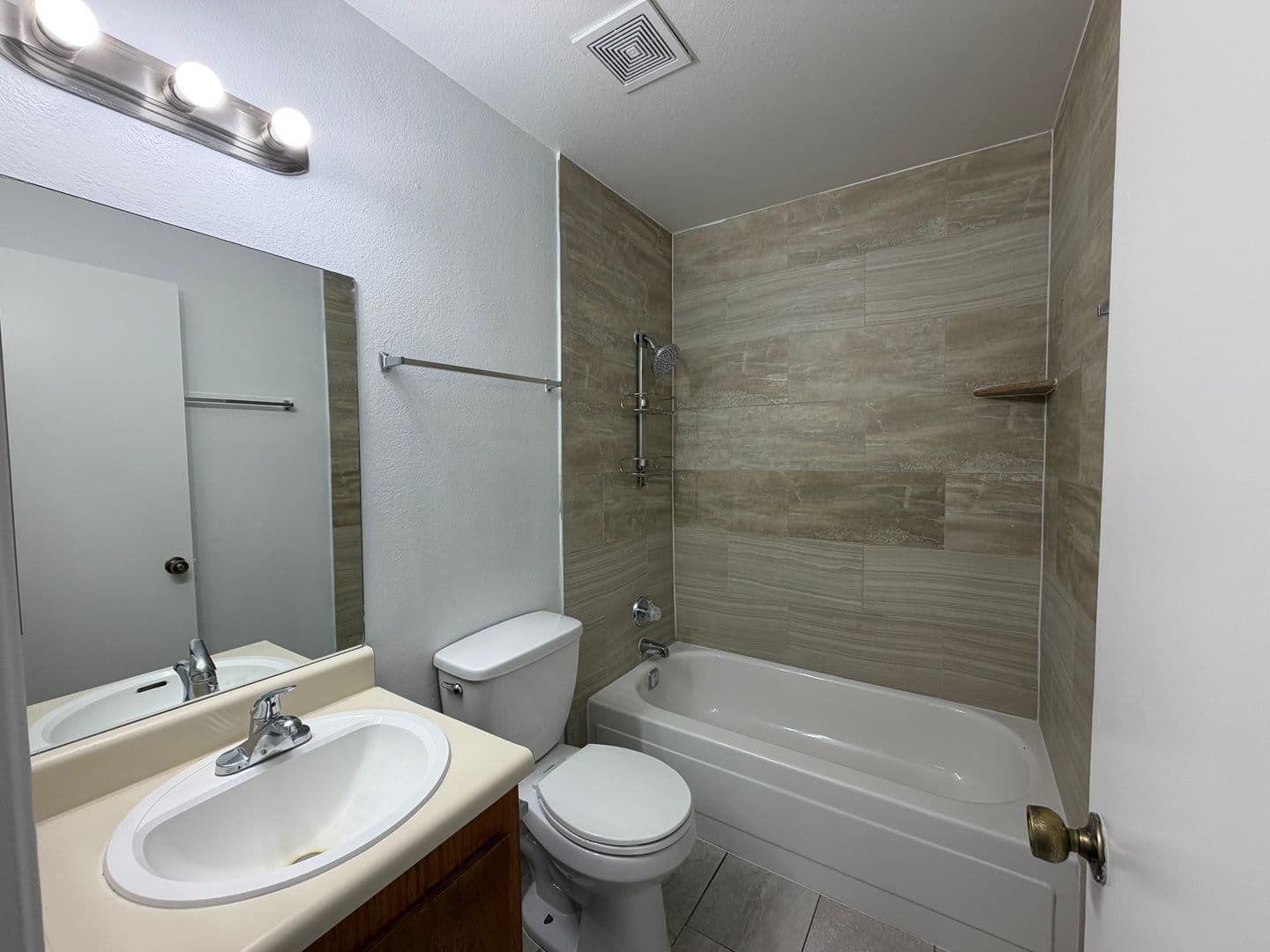 Las Vegas Apartment: 3704 Scuba Circ.