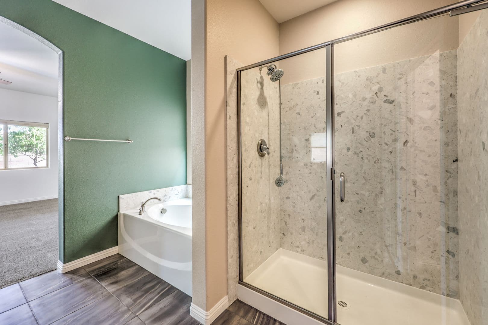 Henderson House: 824 Plockton