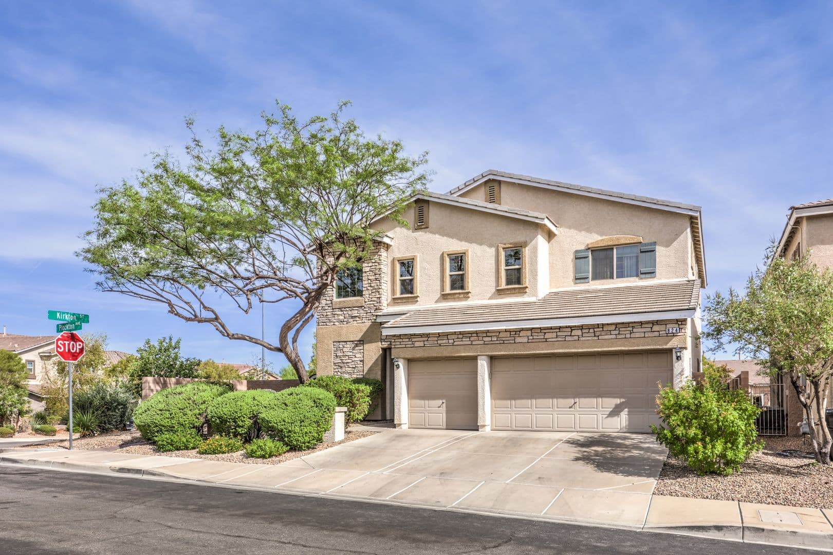 Henderson House: 824 Plockton