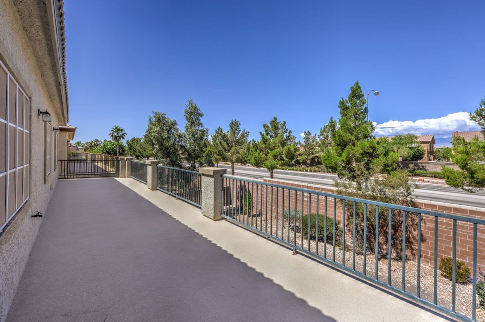 NORTH LAS VEGAS House: 8229 SAWMILL FALLS ST