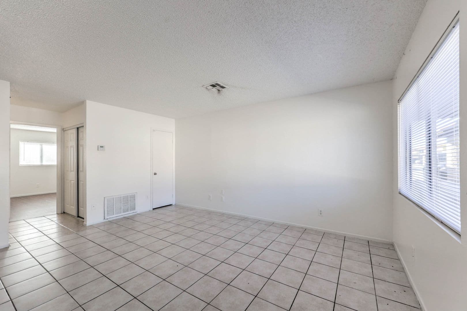 Las Vegas Apartment: 3109 N. Walnut Rd.