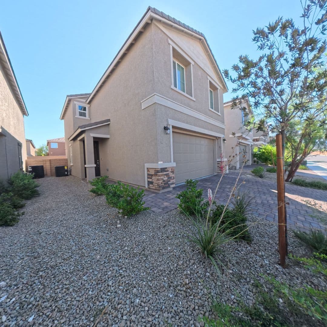 Las Vegas House: 6547 Dove Point Pl