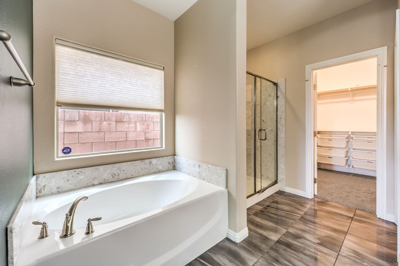 Henderson House: 824 Plockton