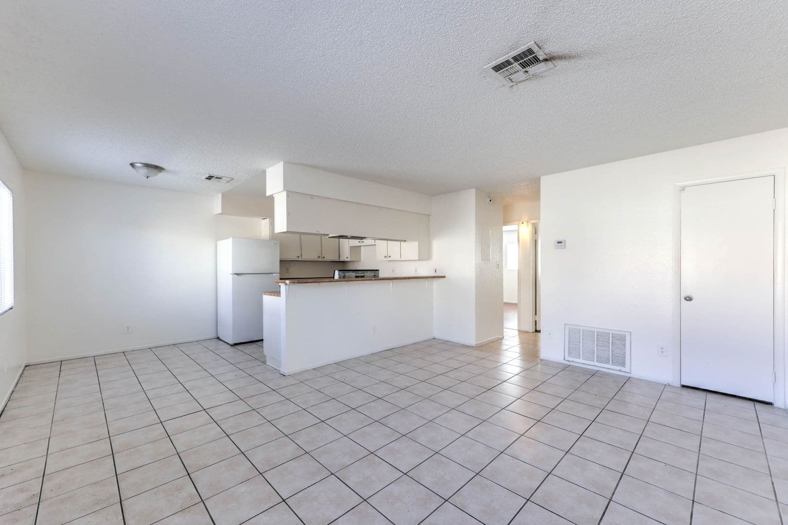 Las Vegas Apartment: 3109 N. Walnut Rd.