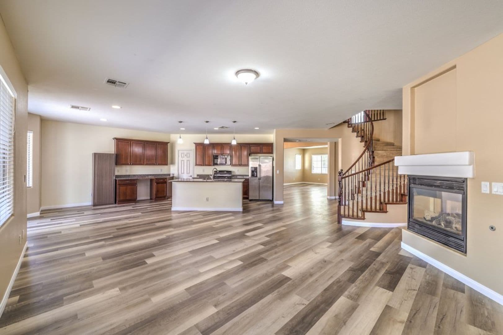 NORTH LAS VEGAS House: 8229 SAWMILL FALLS ST