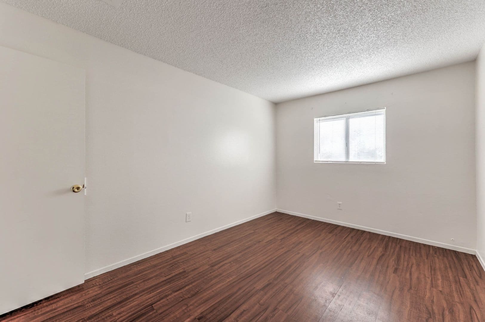 Las Vegas Apartment: 3109 N. Walnut Rd.